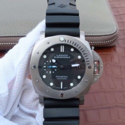 47MM Swiss Made Automatic New Swiss Panerai SUBMERSIBLE PAM01305 1:1 Best Replica Watch SPA0011